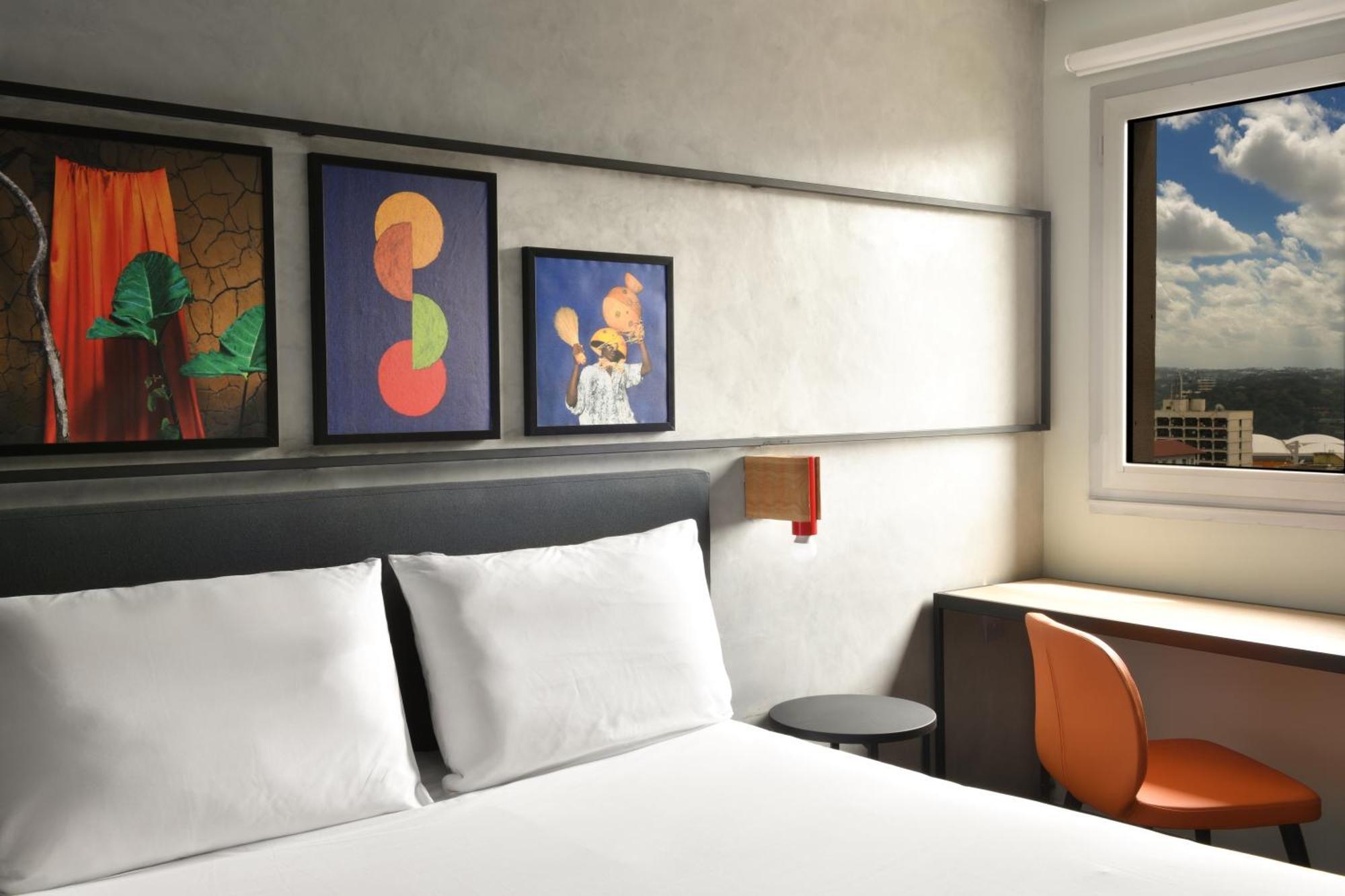 Hotel Ibis Styles Abidjan Plateau Esterno foto