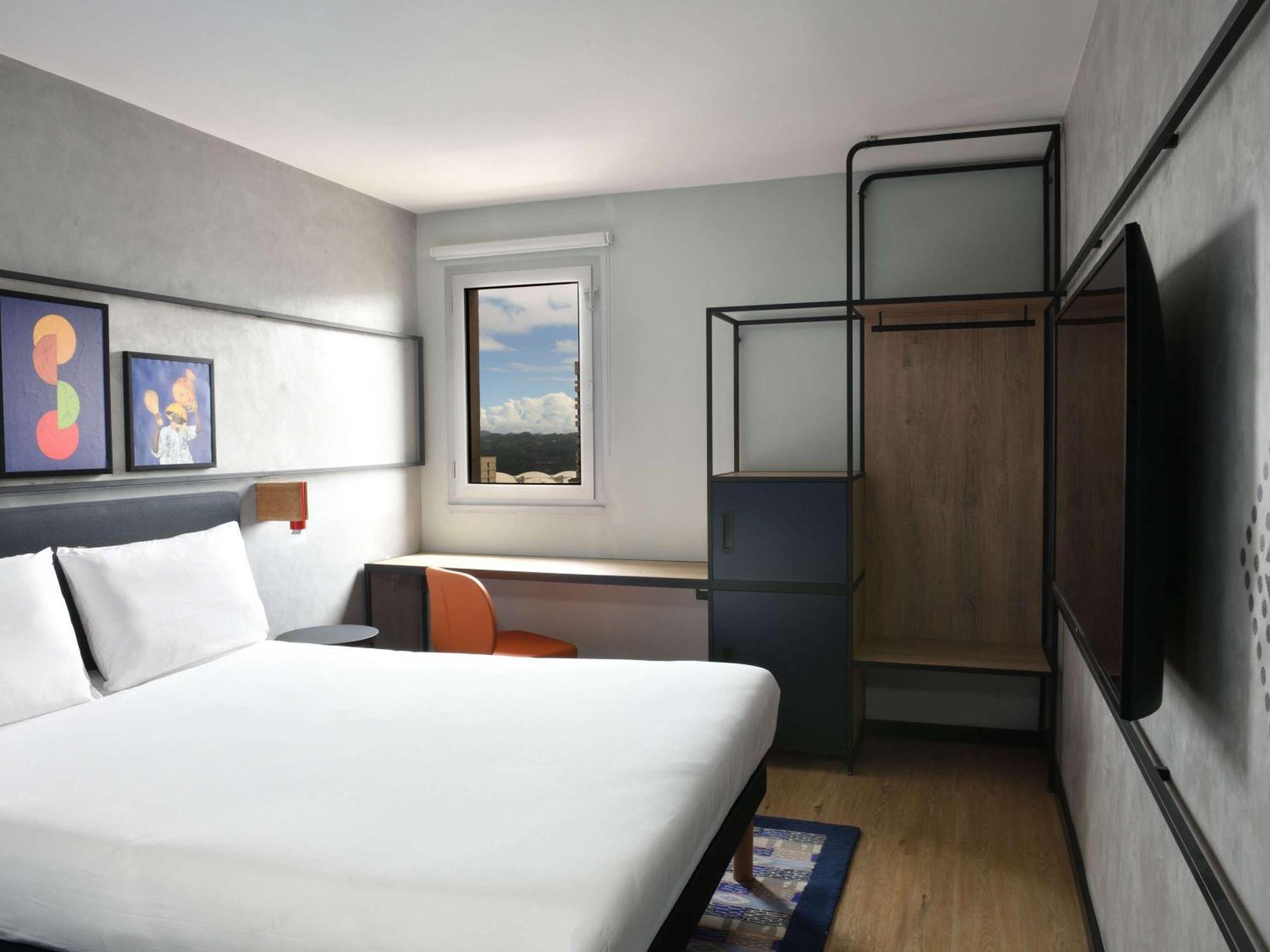 Hotel Ibis Styles Abidjan Plateau Esterno foto