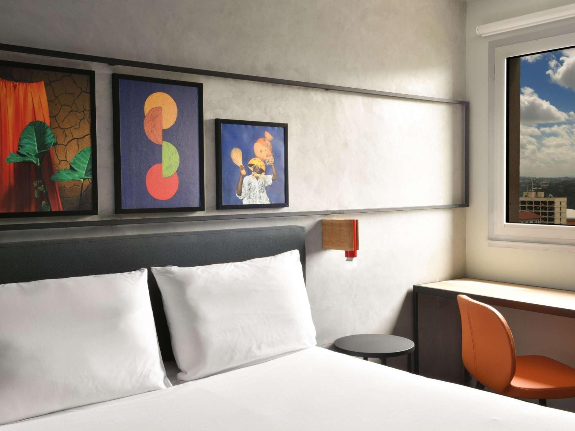 Hotel Ibis Styles Abidjan Plateau Esterno foto