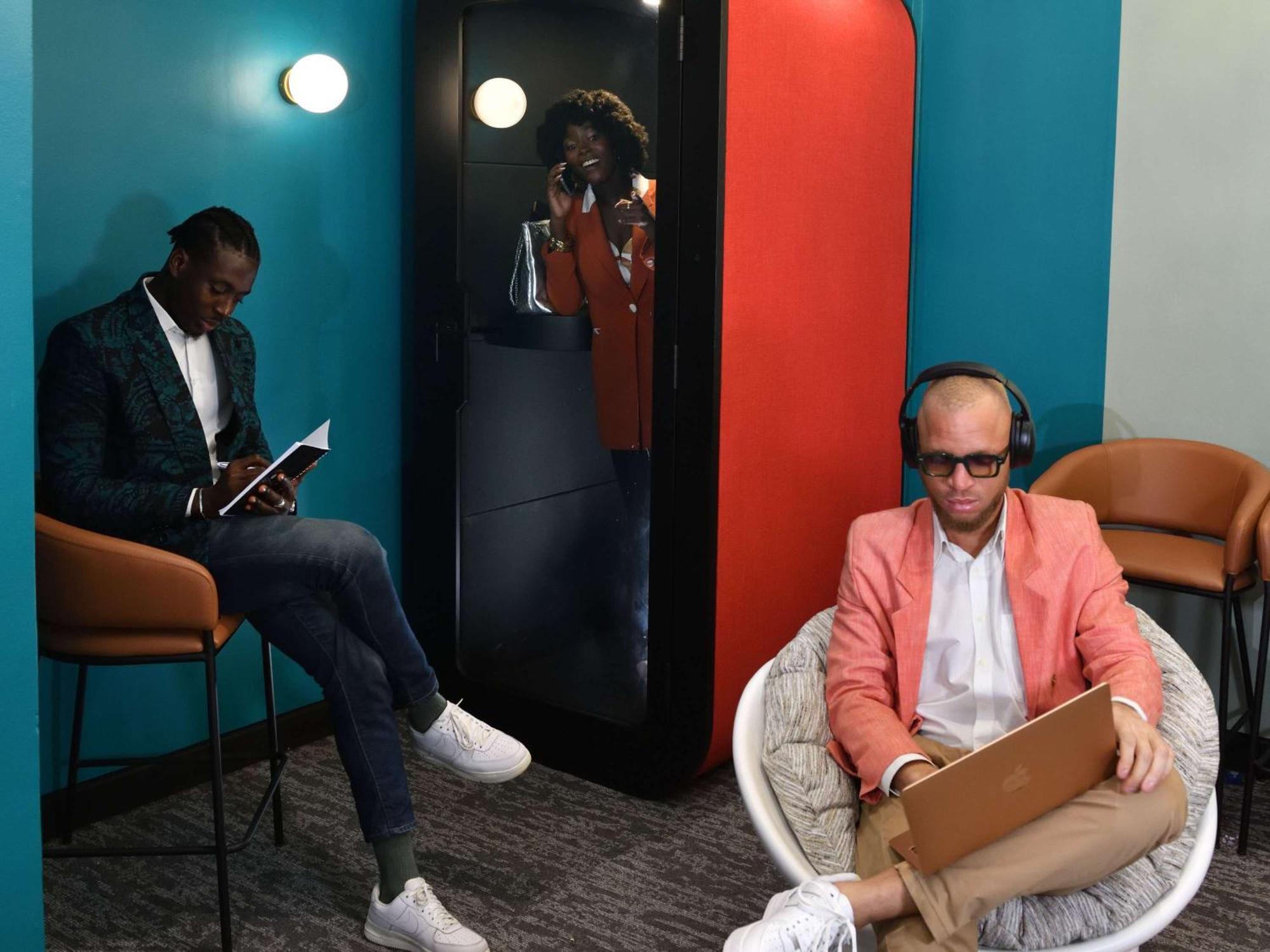 Hotel Ibis Styles Abidjan Plateau Esterno foto